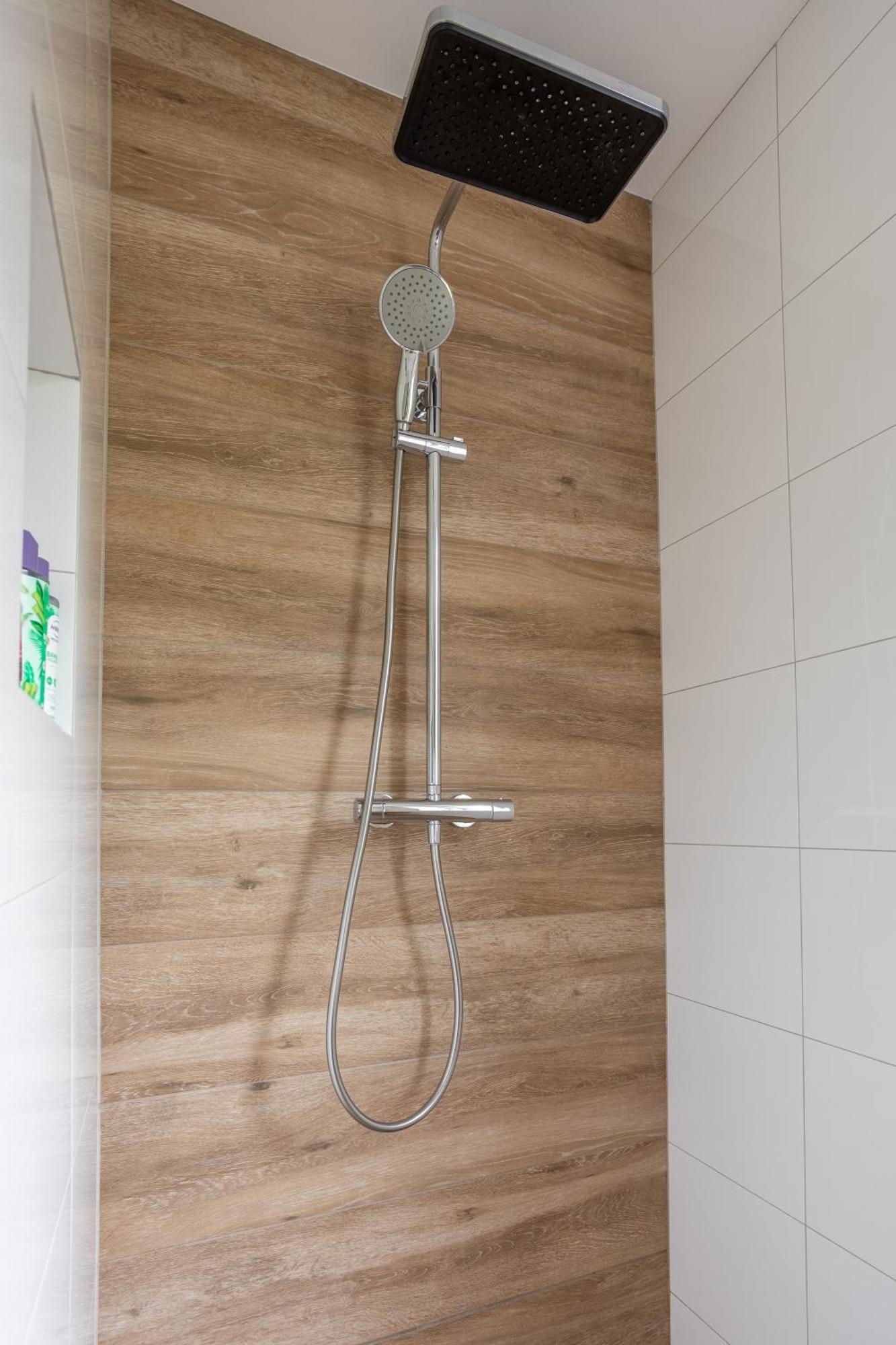Evergreen Wellness Met Sauna & Hottub Ewijk Esterno foto